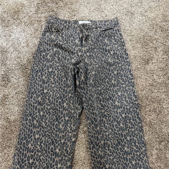 Hidden Denim - Hidden Los Angeles Leopard Print Jeans in Taupe and Black